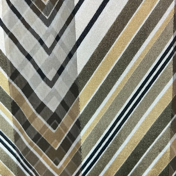 VINTAGE Chevron Pattern Print Satin Rectangular  Scarf Neutral Brown Semi Sheer - Picture 6 of 9